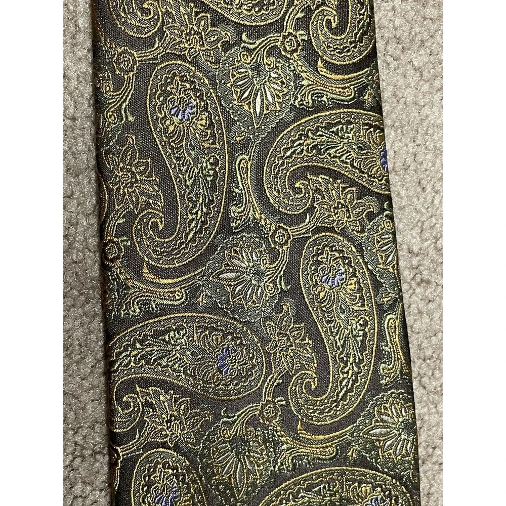 Stafford Signature 100% Silk‎ Tie Mens Paisley Gold Brown Purple